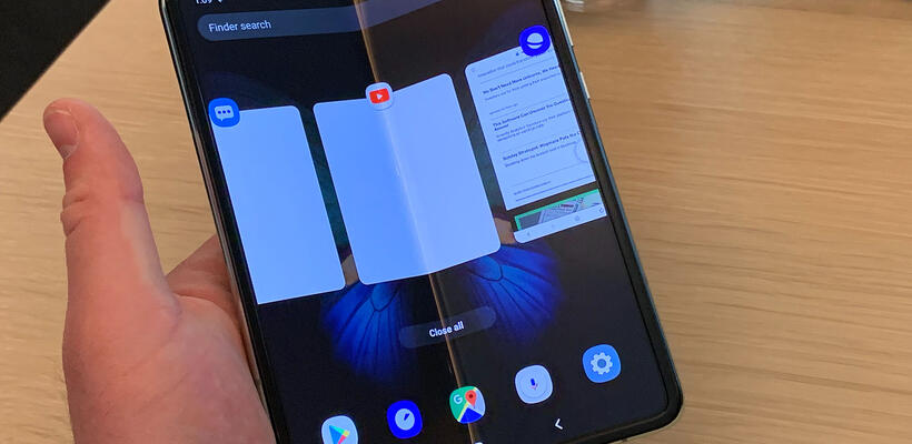 Samsung Galaxy Fold: Μια πτυχή, ένα κλικ και είναι χοντρό