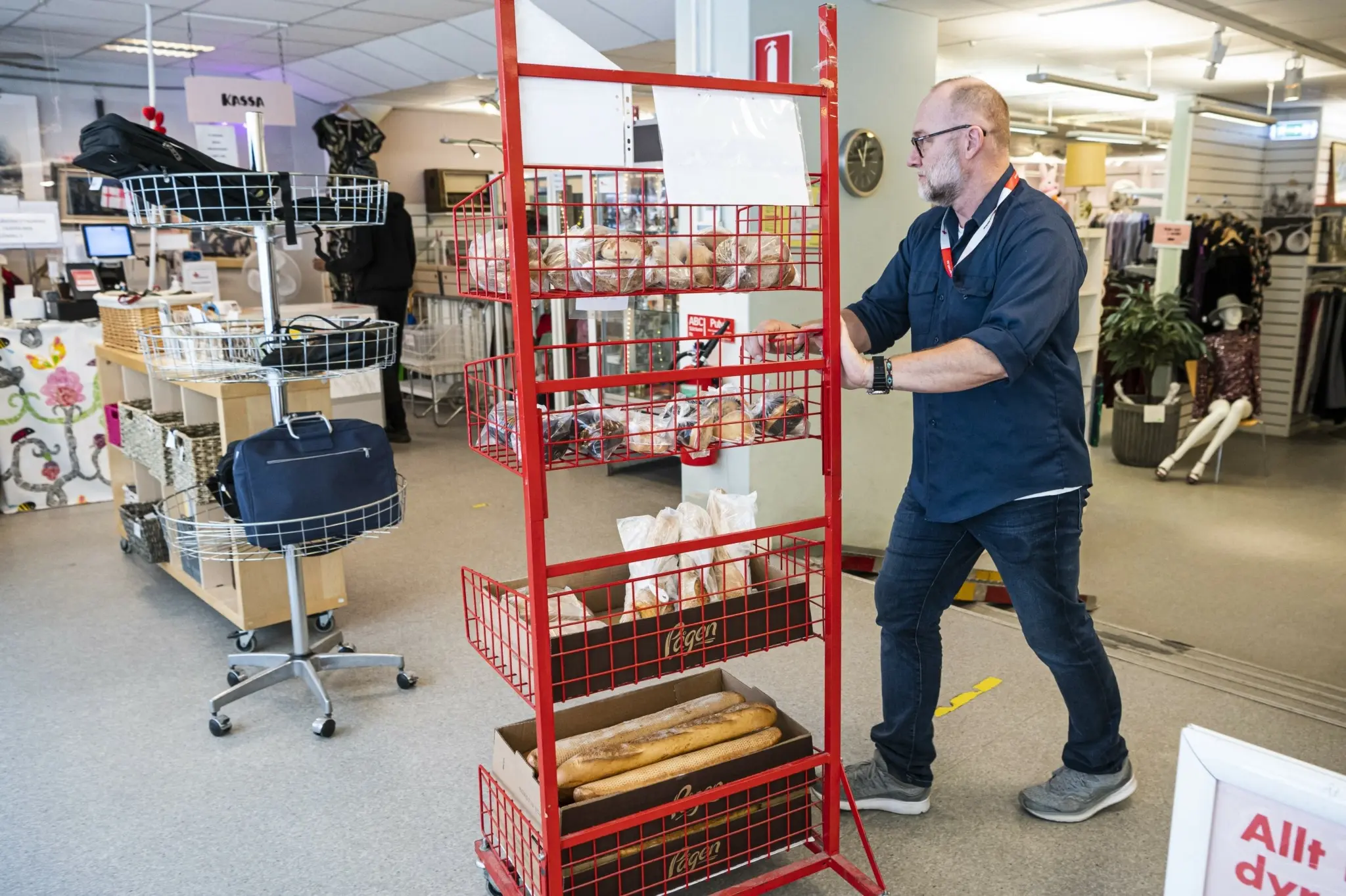 Σουηδία: Μειώνει στο μισό τον ΦΠΑ στα τρόφιμα από το 2026