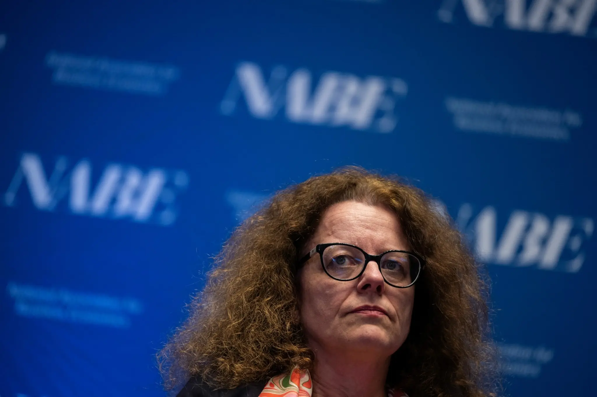 Σνάμπελ (ΕΚΤ): Πρέπει να παραμείνουν σταθερά τα επιτόκια – Κυριαρχούν κίνδυνοι για πληθωρισμό