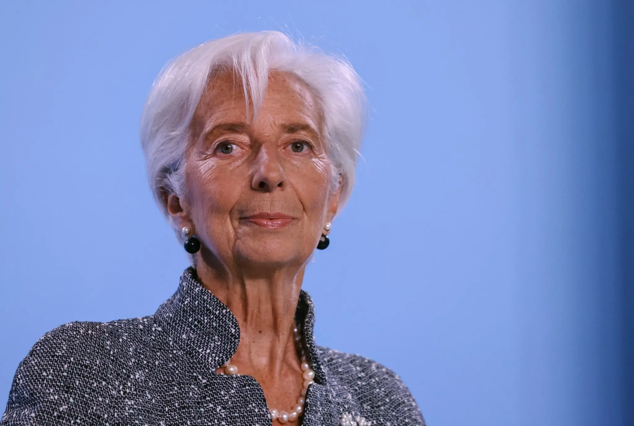 ΕΚΤ: Η σκιά της Λεπέν βαραίνει τη διαδοχή της Κριστίν Λαγκάρντ