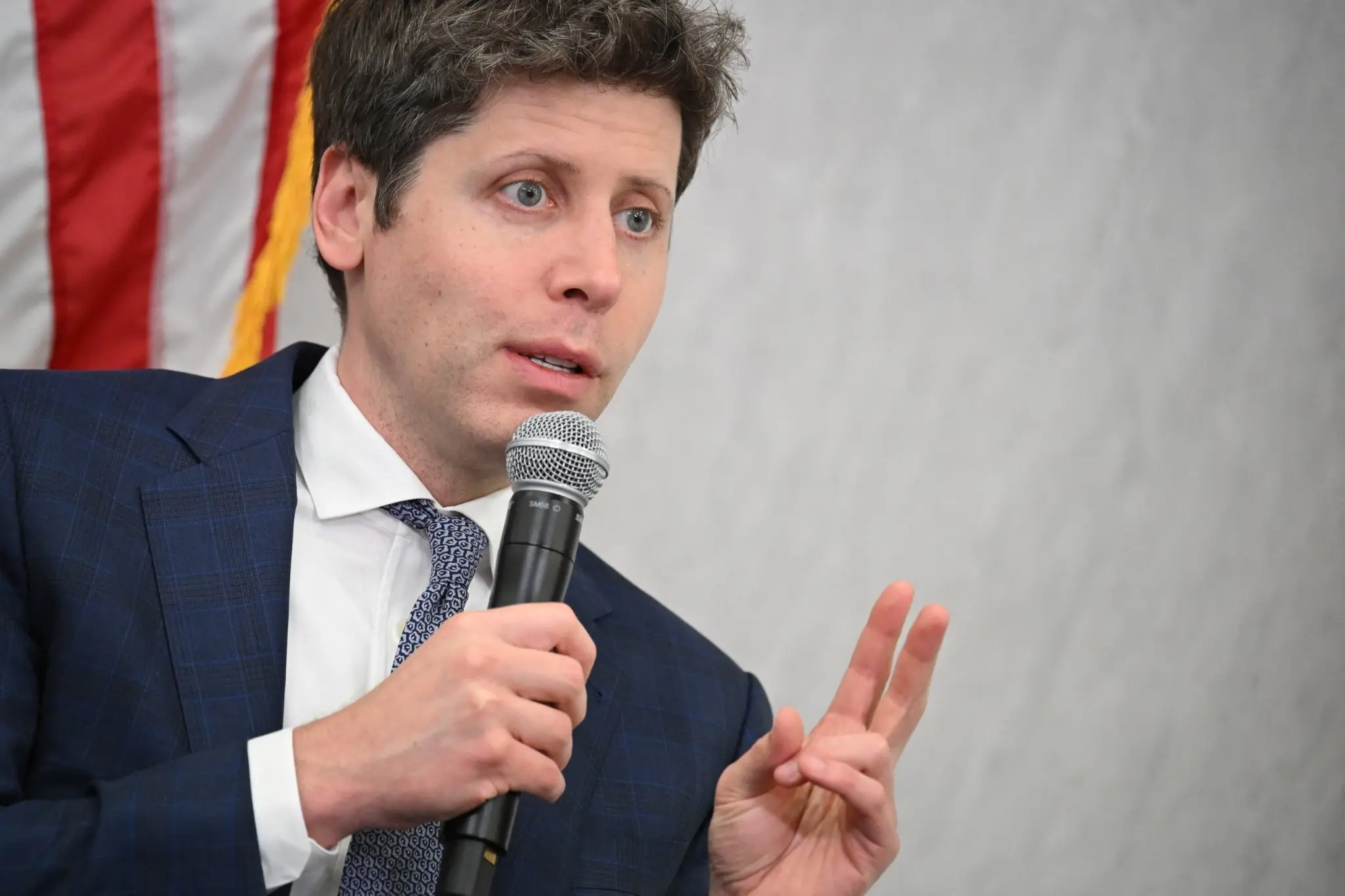 OpenAI: Χρηματοδότηση-μαμούθ άνω των $100 δισ. από Amazon, SoftBank, Nvidia και Microsoft