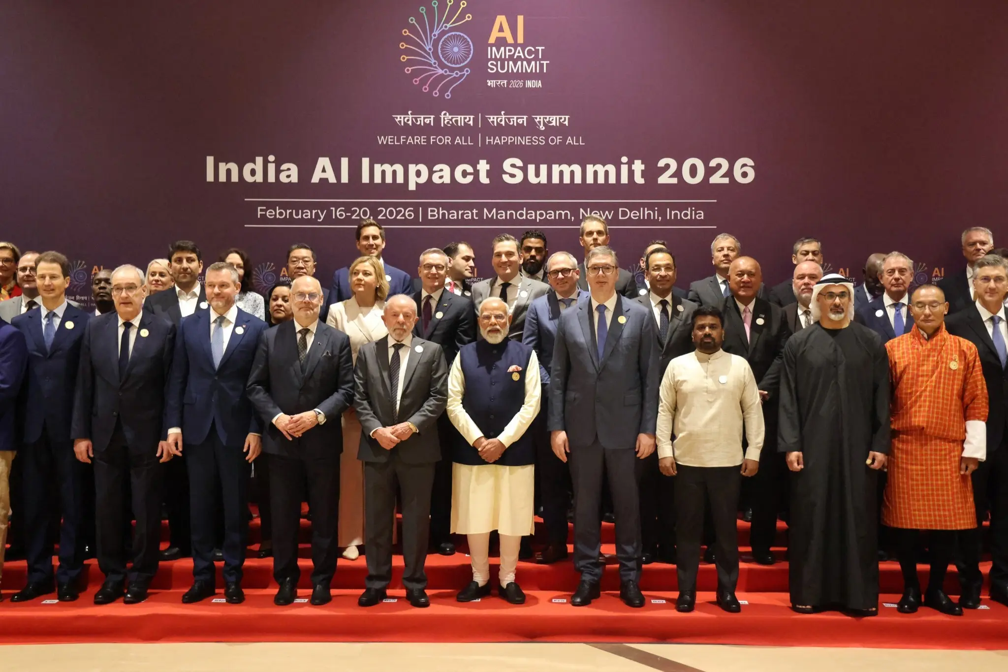 Μόντι, Μακρόν και Γκουτέρες ζητούν να υπάρξει παγκόσμια πρόσβαση στην AI