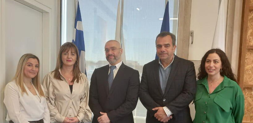 Δωρεά 10.000€ από την εταιρεία Savva & Assocciates για τα παιδιά του Πολυδύναμου