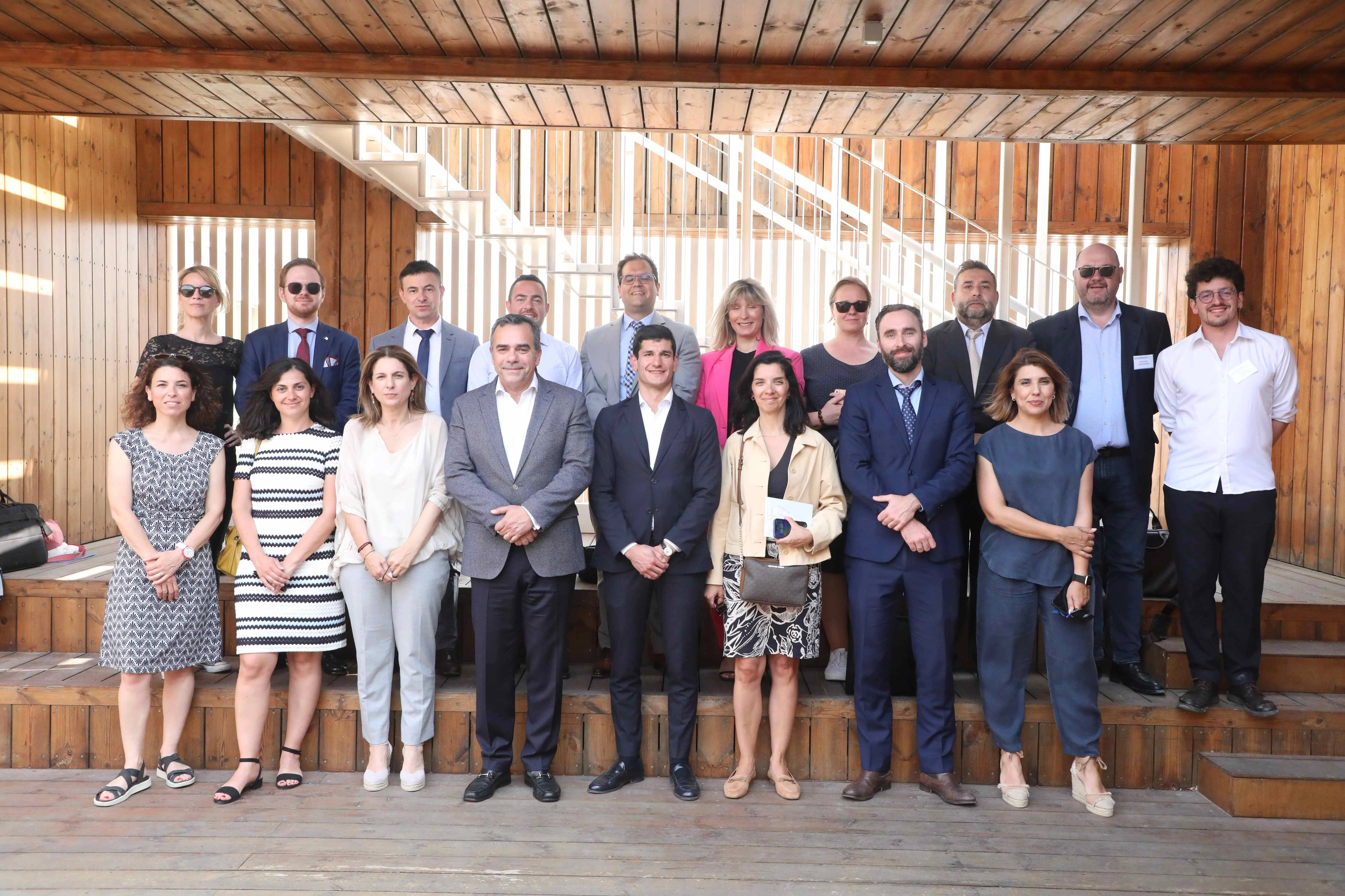 Επίσκεψη μελέτης πραγματοποίησαν αξιωματούχοι της ΕΕ στο Κέντρο Αριστείας CYENS