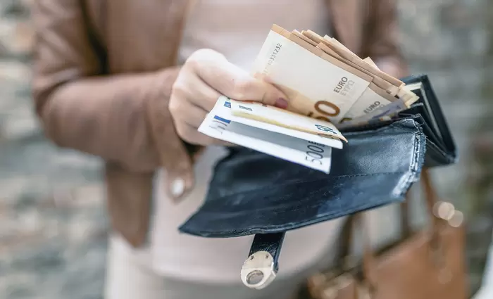 Άρχισαν οι νέες πληρωμές των ειδικών επιδομάτων