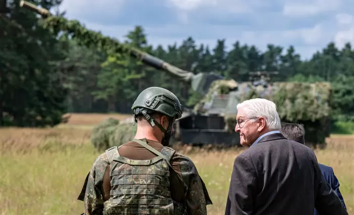 Πού πάνε τα όπλα της Γερμανίας – Εκτόξευση 260% για τη μετοχή της αμυντικής Rheinmetall