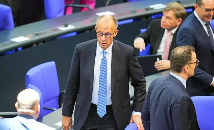 Δυσαρεστημένοι οι Γερμανοί από την κυβέρνηση και τον καγκελάριο Μερτς