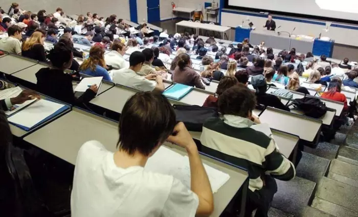 Επίδομα σπουδών για φοιτητές από τη Λύση