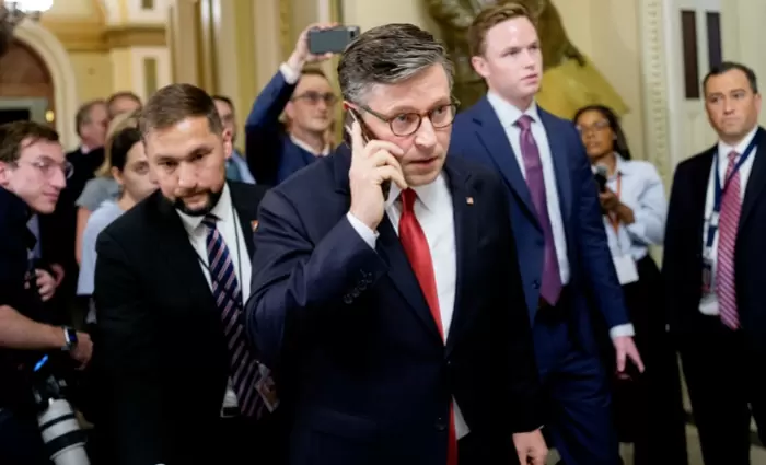 Γλίτωσε τον… εκτροχιασμό το φορονομοσχέδιο - μαμούθ του Τραμπ