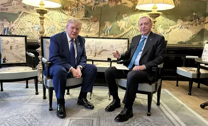 Τραμπ και Ερντογάν συναντήθηκαν στη Χάγη - Tα deals των $100 δισ.