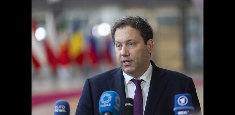 Υπέρ μιας Ευρώπης «δύο ταχυτήτων» ο Γερμανός ΥΠΟΙΚ - Το σχήμα των 6 ισχυρών της ΕΕ