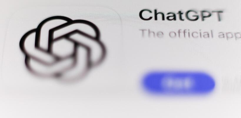 Politico: Σε νομικό κενό η Ευρώπη για τη ρύθμιση του ChatGPT