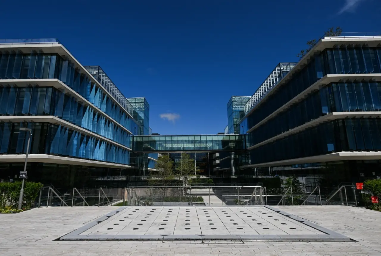 Meta: Αύξηση έως 200% στα μπόνους των στελεχών μετά τις απολύσεις