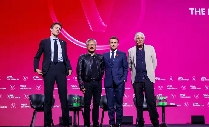 Μακρόν: Η Γαλλία μπαίνει στο παιχνίδι των 2 νανομέτρων – Στόχος η τεχνολογική αυτονομία στην Ευρώπη