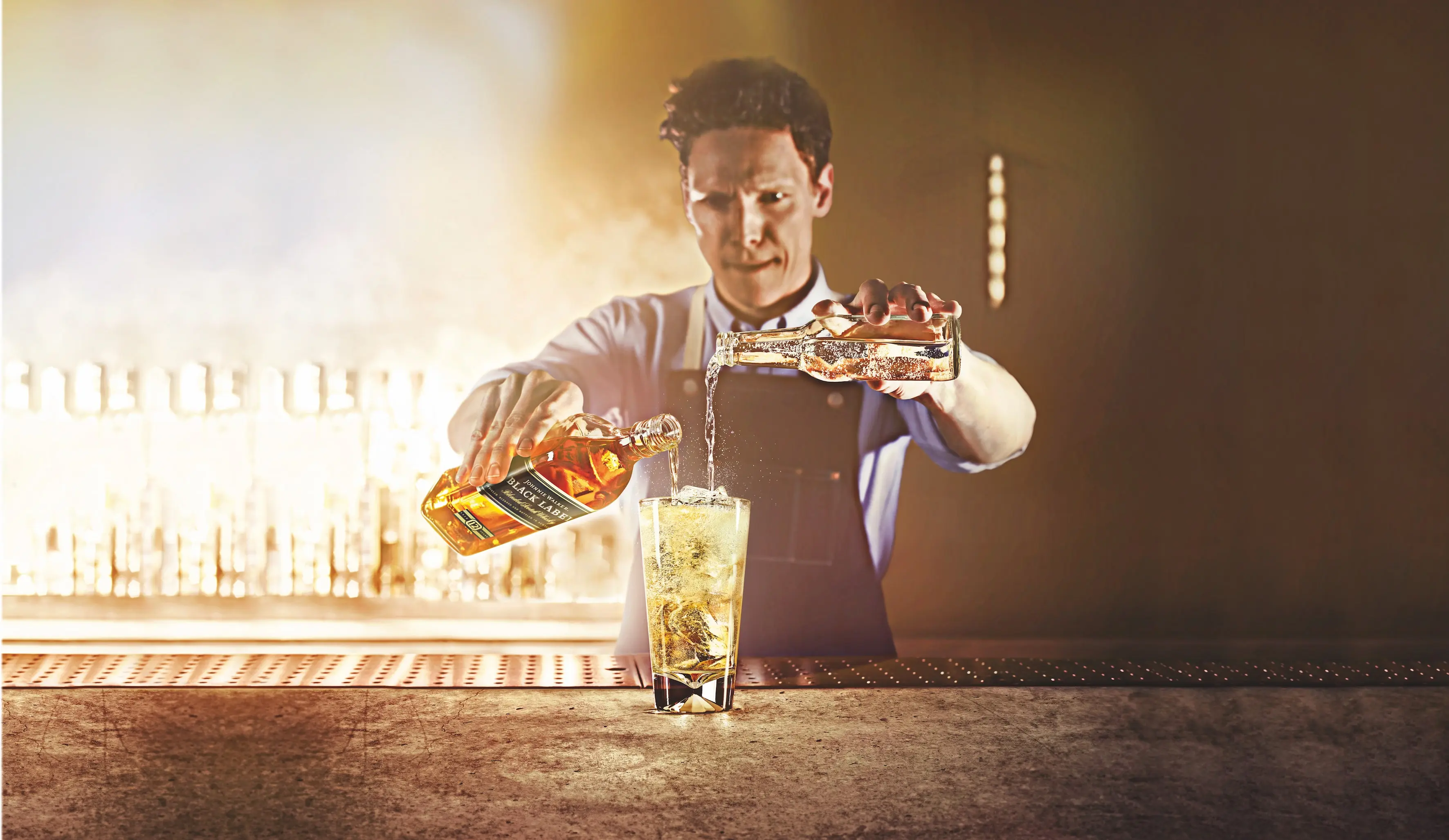 Σε χάρτινο μπουκάλι θα πίνουμε πλέον το Johnnie Walker