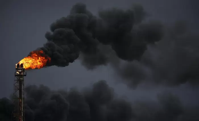 Ο Νίκολας εκτίναξε την τιμή του πετρελαίου