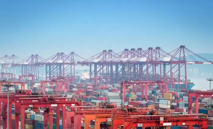 ΕΚΤ: Οι δασμοί προκάλεσαν μόνο μικρή εκτροπή του εμπορίου με την Κίνα