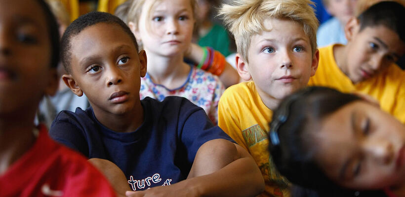 Bloomberg: Οι σημερινοί μαθητές θα ζημιώσουν κατά 10 τρισ. δολάρια