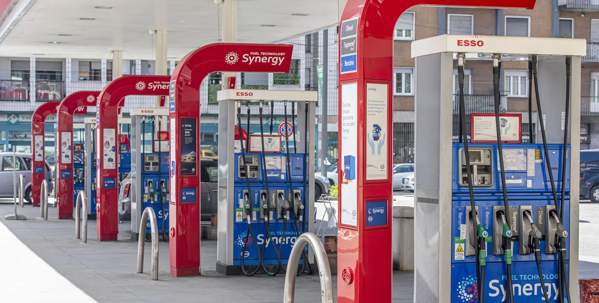 Deal 46,8 εκατομμυρίων ευρώ για 68 πρατήρια - Η Petrolina αγοράζει την Esso