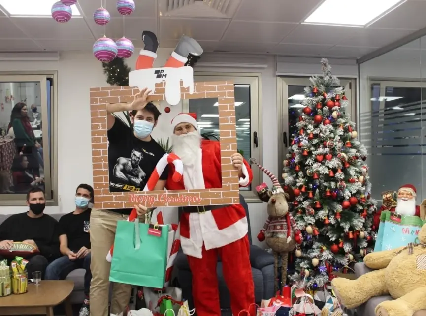 Χριστουγεννιάτικες ευχές από την Parimatch