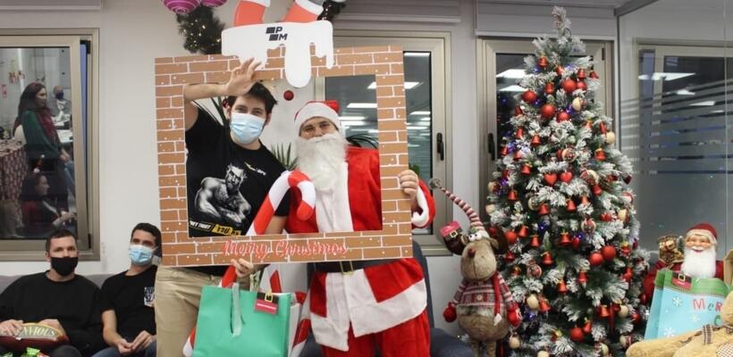 Χριστουγεννιάτικες ευχές από την Parimatch