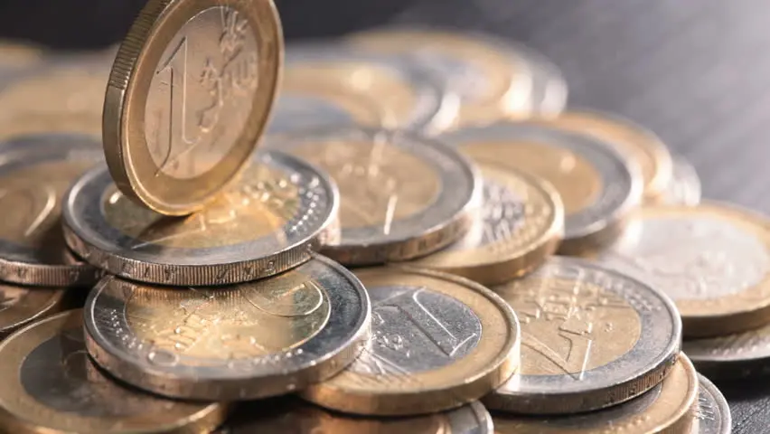 ΕΕ: Ορατά τα πρώτα σημάδια ανάκαμψης στο οικονομικό κλίμα