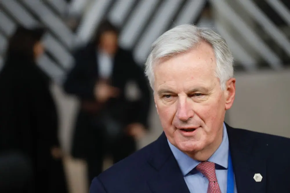 Μπαρνιέ: Η Ευρώπη δεν εντυπωσιάζεται από την απειλή του no deal Brexit