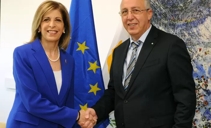 Συναντήθηκαν  Κυριακίδου - Ξενοφώντος για την ασφάλεια των τροφίμων