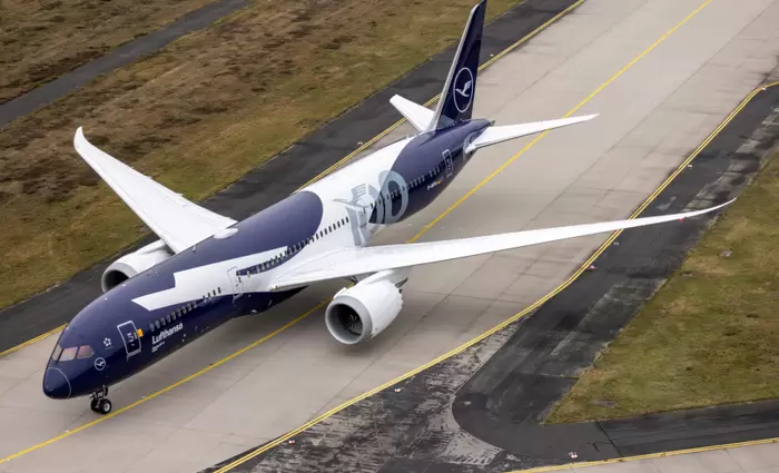 Η Lufthansa αναστέλλει τις πτήσεις προς και από την Τεχεράνη