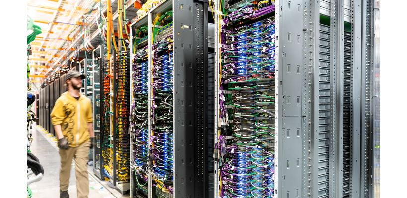 AI: Τα ακραία καιρικά φαινόμενα γίνονται ο μεγαλύτερος κίνδυνος για τα data centers