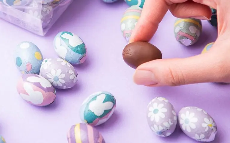 Γιατί οι τιμές της σοκολάτας δεν πέφτουν παρά την πτώση του κακάο