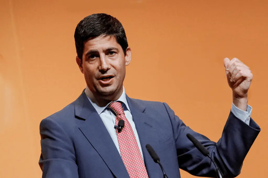 Fed: Εμπόδια στην επικύρωση του Κέβιν Γουόρς ως προέδρου - Η ξαφνική αναβολή