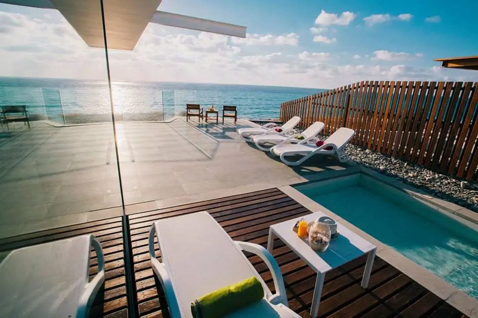 Ένα σπίτι στην Κύπρο που μοιάζει με πλοίο