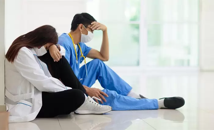 Με €3 την ώρα αμείβονται οι υπερωρίες των ειδικευόμενων γιατρών 