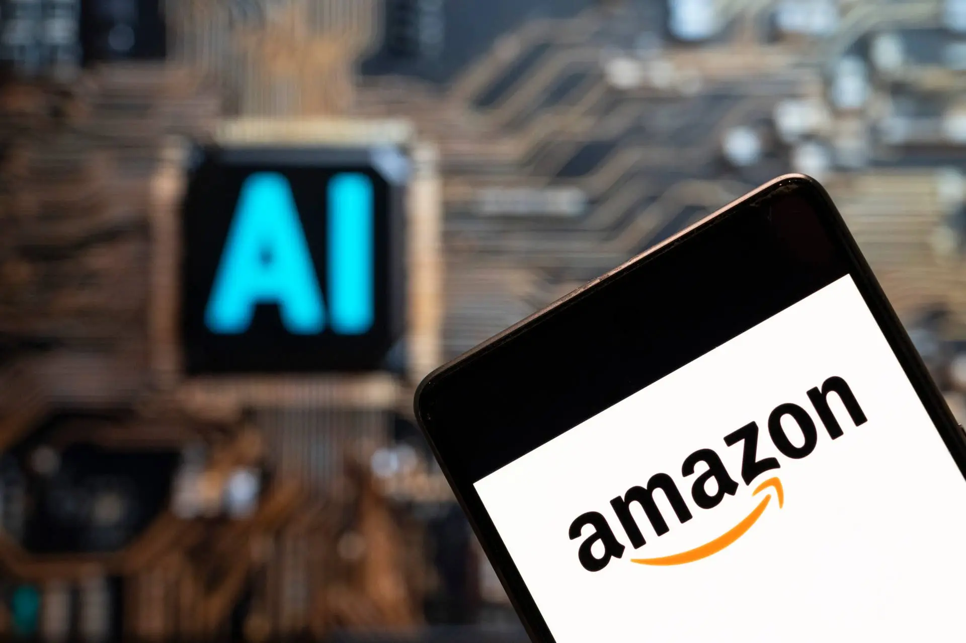 Amazon: Πρώτη έκδοση ομολόγων σε ελβετικό φράγκο για επενδύσεις στην AI