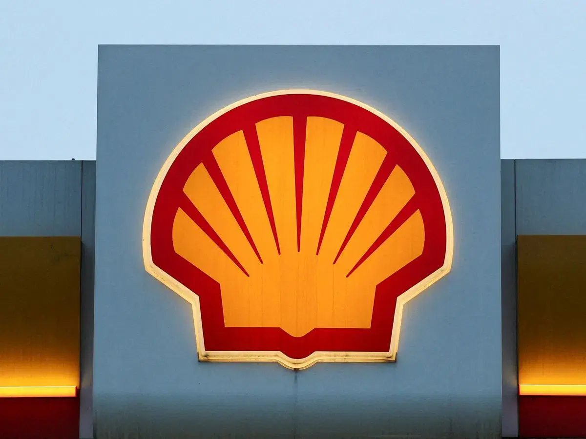 Shell – TotalEnergies κηρύσσουν «ανωτέρα βία» στην παράδοση LNG σε πελάτες τους