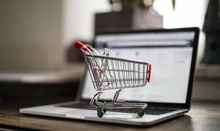 Eurostat: Πόσοι καταναλωτές στην Κύπρο είχαν πρόβλημα με online αγορές