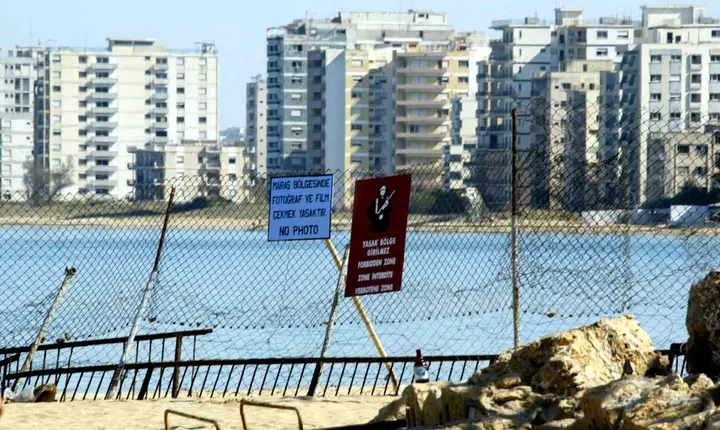 «Καθαρό περιπαίξιμο» η αποζημίωση των 2 ευρώ τον μήνα στους πρόσφυγες