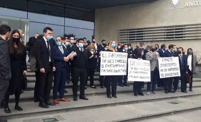 Επιστροφή στο iJustice τη Δευτέρα, ανακοίνωσε το Υφ. Καινοτομίας