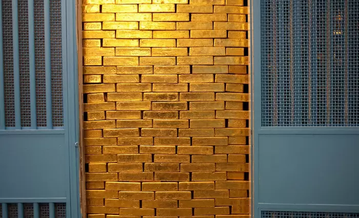 Οι Γερμανοί τρέμουν τον πληθωρισμό και φορτώνονται χρυσό