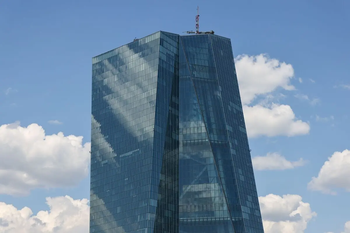 UBS: Η ΕΚΤ θα συνεχίσει τις μειώσεις επιτοκίων αλλά είναι αβέβαιο το πότε