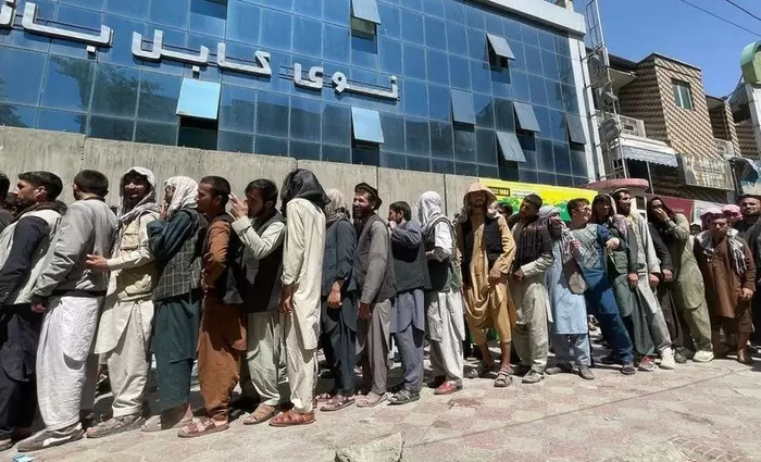 Χάος στις τράπεζες της Καμπούλ
