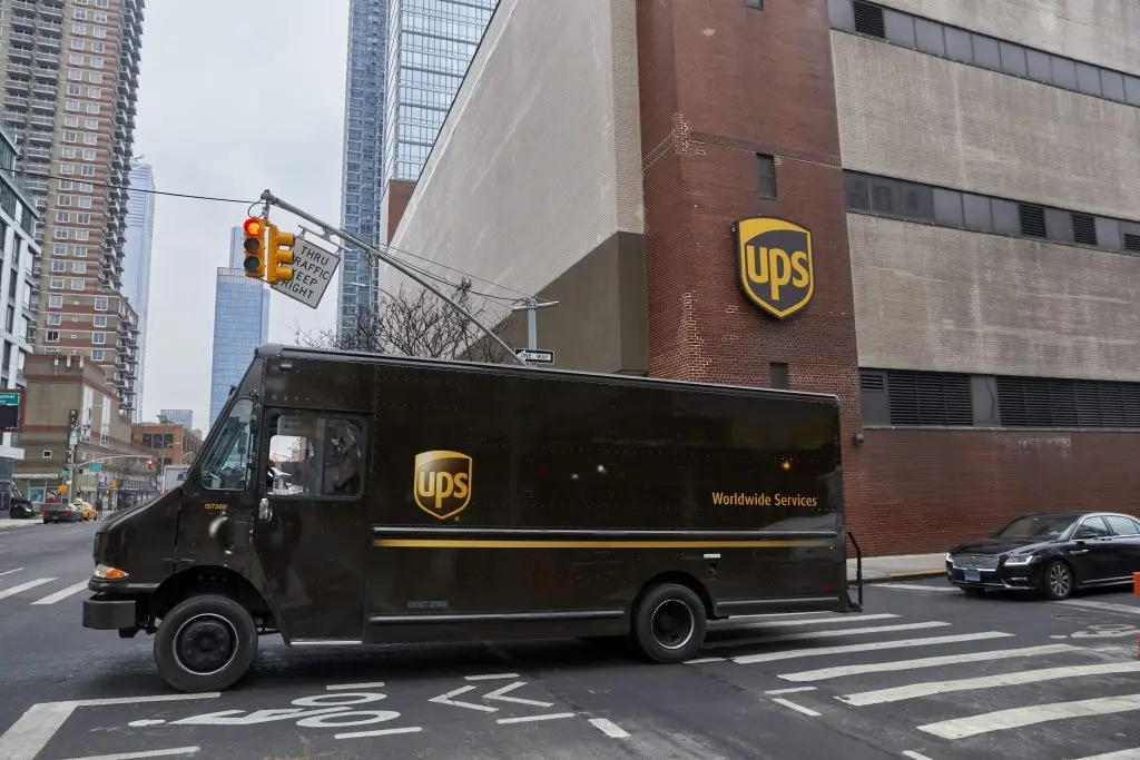 UPS: Ανακαλεί τις ετήσιες προβλέψεις της λόγω οικονομικής αβεβαιότητας