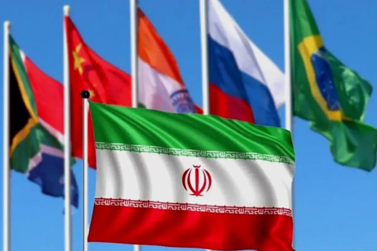 Ιράν: Στρέφεται στην τράπεζα των BRICS με στόχο την απεξάρτηση από το δολάριο