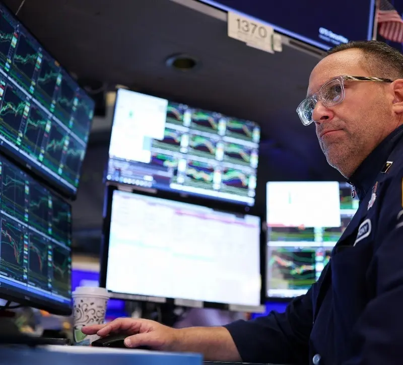Wall Street: Πληθωρισμός και πετρέλαιο πιέζουν τους δείκτες – Πλήγμα για τον τεχνολογικό τομέα