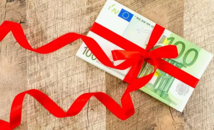 Στις 19 Δεκεμβρίου ο 12ος μισθός και στις 29 ο 13ος για δημοσίους υπαλλήλους