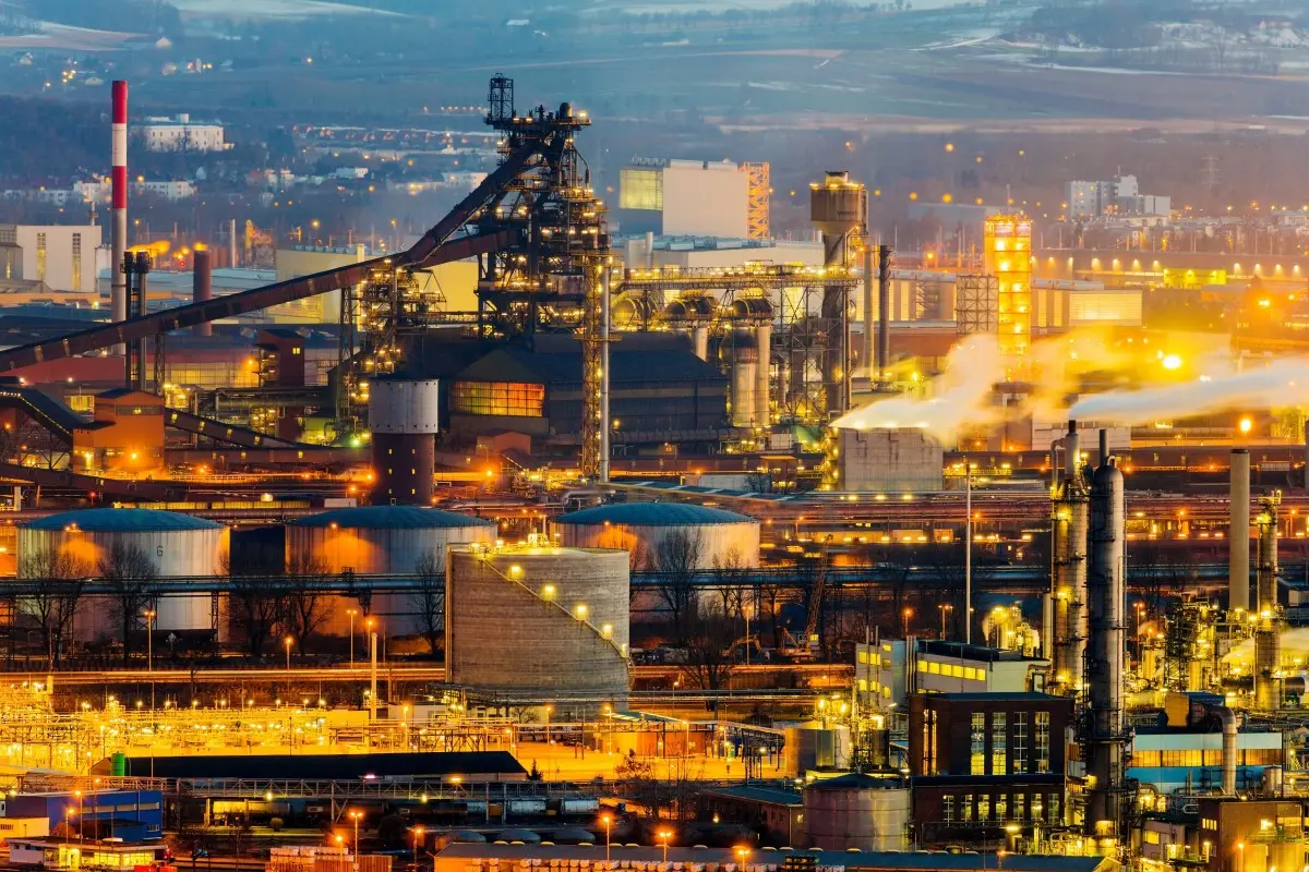 Μειώθηκε η βιομηχανική παραγωγή στην Ευρωζώνη