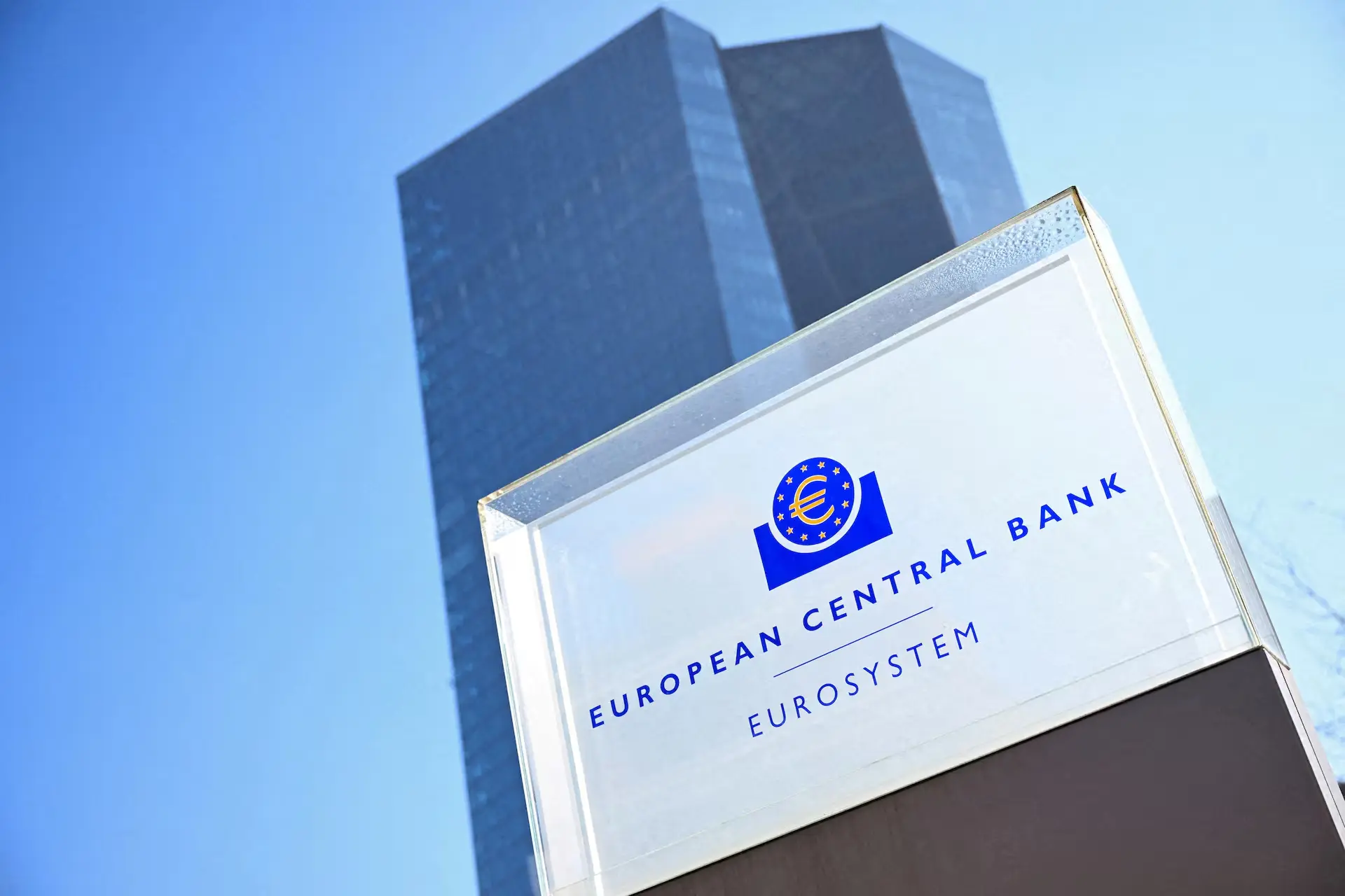 Η ΕΚΤ εκπέμπει SOS για την AI – Επιστολή Μπουχ στους CEOs των τραπεζών