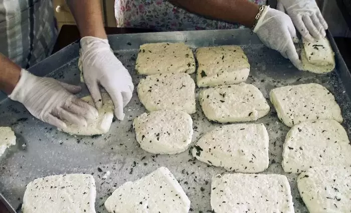 Μείωση στο 15% της ποσόστωσης αιγοπρόβειου γάλακτος στο χαλλούμι ΠΟΠ