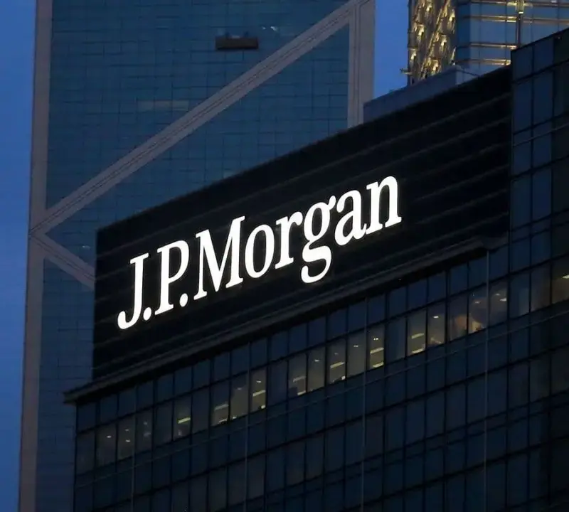 JPMorgan: Σαρωτικός ανασχηματισμός στην επενδυτική τραπεζική